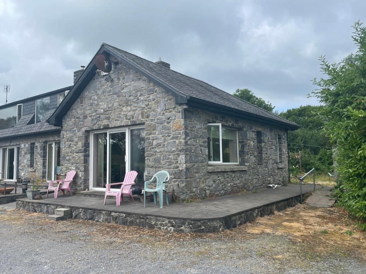 Lakeland Midsummer Lakehouse Oughterard Exterior photo