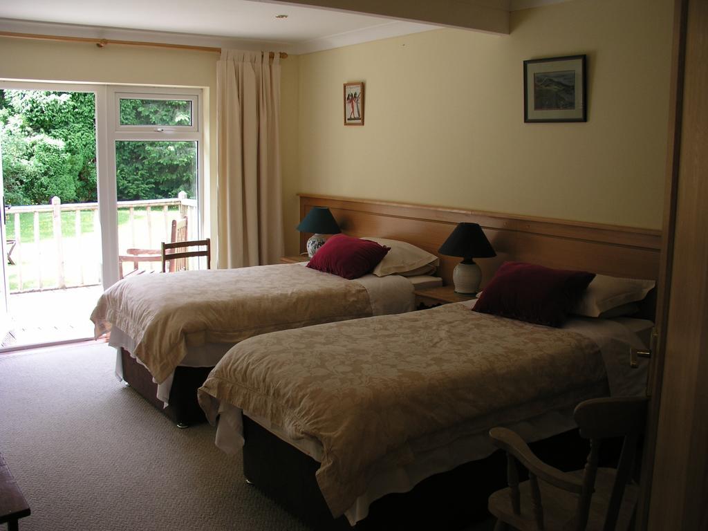 Lakeland Midsummer Lakehouse Oughterard Exterior photo