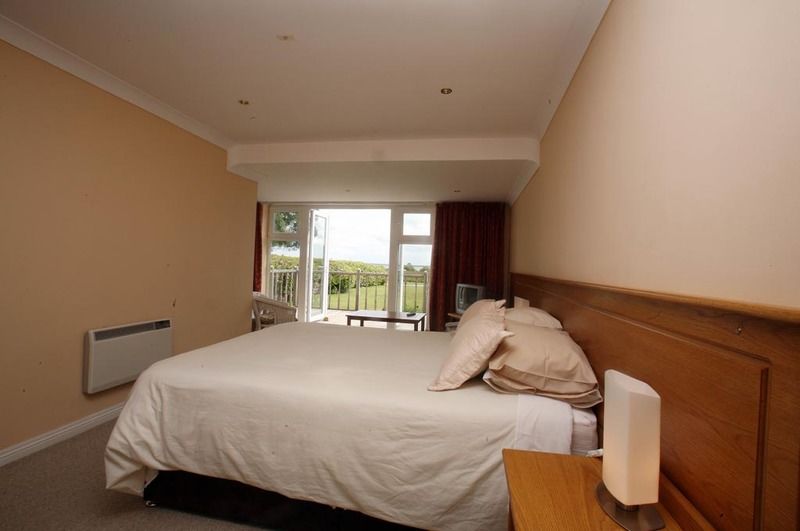 Lakeland Midsummer Lakehouse Oughterard Exterior photo